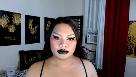 Snapshot of tsbrianabankhugecock chatting on December 13, 7:53 pm brianna online show from December 13, 7:53 pm