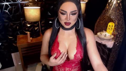 Snapshot of tsdarkdevon chatting on February 18, 8:16 am tsdarkdevon online show from February 18, 8:16 am