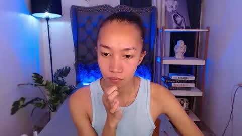 tskitty_girl online show from February 10, 7:23 am