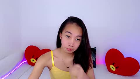 tskitty_girl online show from March 21, 6:40 am