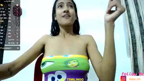 Snapshot of tsmilingg chatting on December 13, 5:43 pm Dulce online show from December 13, 5:43 pm