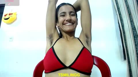 Snapshot of tsmilingg chatting on November 2, 10:23 pm Dulce online show from November 2, 10:23 pm