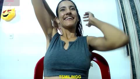 Snapshot of tsmilingg chatting on November 3, 9:48 pm Dulce online show from November 3, 9:48 pm