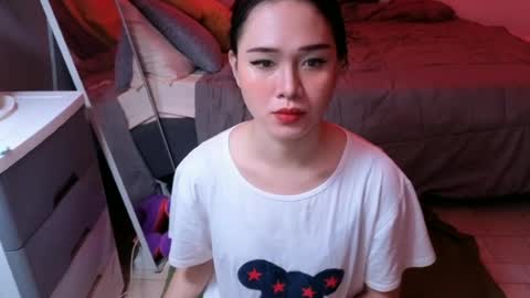 Snapshot of tsnathaliasilvana chatting on August 9, 4:01 pm Bella Ratbu online show from August 9, 4:01 pm