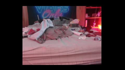 Snapshot of tsnitra chatting on January 11, 2:20 am TsNitra online show from January 11, 2:20 am