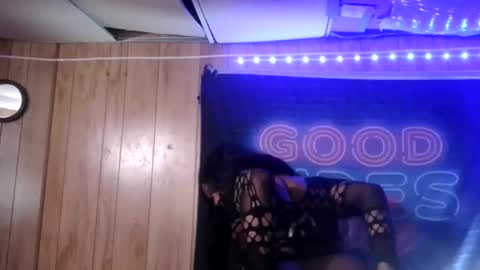 Snapshot of tsnitra chatting on November 10, 7:40 am TsNitra online show from November 10, 7:40 am