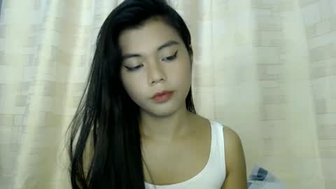 Snapshot of tspaulyn chatting on January 6, 1:53 am Paulyn online show from January 6, 1:53 am