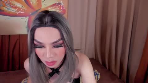 Queen Selena online show from March 24, 10:42 am