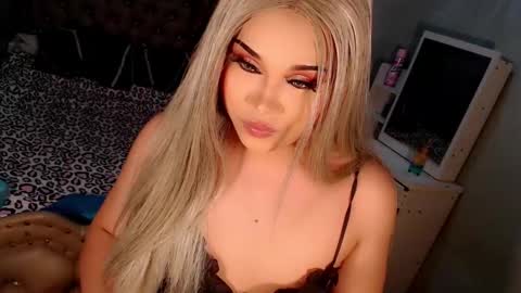 jayvie online show from October 8, 2:25 pm