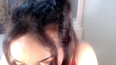 Snapshot of tsscarlett_xx chatting on April 21, 2:51 am jayvie online show from April 21, 2:51 am