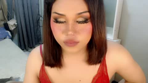 Snapshot of tsscarlett_xx chatting on May 8, 7:36 am jayvie online show from May 8, 7:36 am