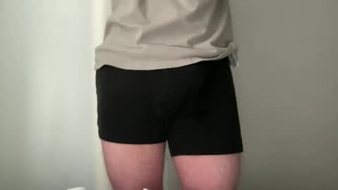 tsutsumu online show from April 12, 9:20 pm