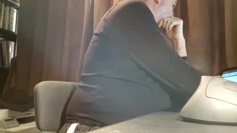 Snapshot of tubsy6868 chatting on November 26, 9:32 am tubsy6868 online show from November 26, 9:32 am