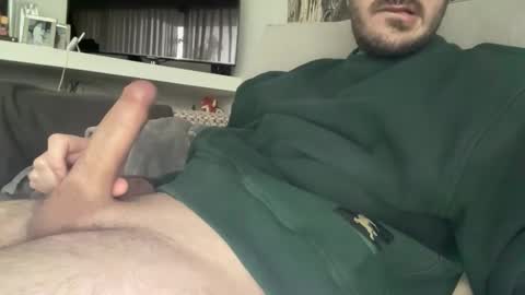 Snapshot of tugaontour chatting on January 16, 1:37 pm tugaontour online show from January 16, 1:37 pm