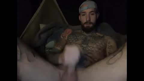 Snapshot of tuhands chatting on December 14, 7:58 am Tuhands online show from December 14, 7:58 am