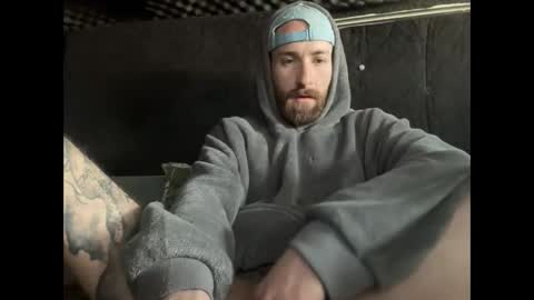 Tuhands online show from February 14, 9:50 am