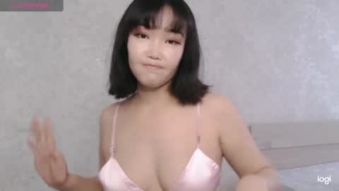 Snapshot of tumilio chatting on July 8, 4:39 am TumiLio online show from July 8, 4:39 am