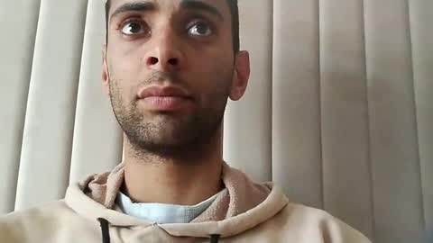 Snapshot of tunisiensexyguy chatting on February 12, 11:07 am TunisienSexyGuy online show from February 12, 11:07 am