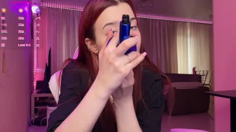 Snapshot of tutti_cutieee chatting on June 26, 8:30 am Nika online show from June 26, 8:30 am