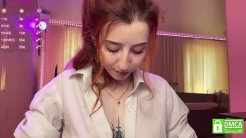 Snapshot of tutti_cutieee chatting on July 9, 9:02 am Nika online show from July 9, 9:02 am