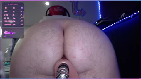Snapshot of tuxedomasc95 chatting on January 16, 12:14 am Alfie online show from January 16, 12:14 am