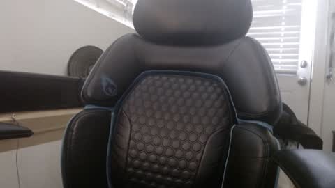 Snapshot of twackedntatted chatting on January 21, 8:54 pm TwackedNTatted online show from January 21, 8:54 pm