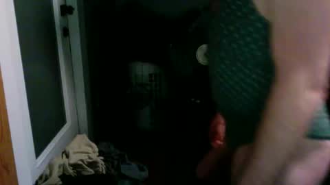 twattickler96 online show from February 7, 5:11 am
