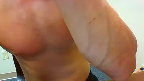 twayne29x online show from December 26, 6:54 pm