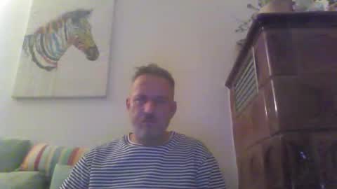 Snapshot of twiga72 chatting on December 17, 6:47 pm twiga72 online show from December 17, 6:47 pm