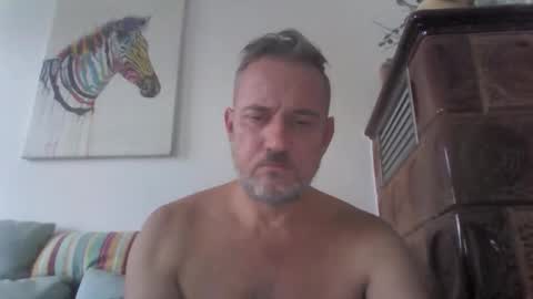 Snapshot of twiga72 chatting on December 20, 1:18 pm twiga72 online show from December 20, 1:18 pm