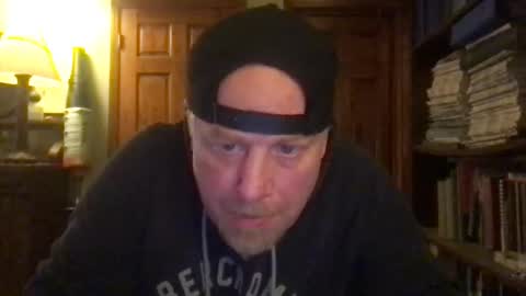 Snapshot of twiinsoul chatting on December 9, 3:40 am twiinsoul online show from December 9, 3:40 am