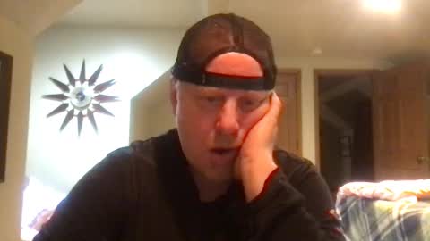 Snapshot of twiinsoul chatting on December 27, 8:02 am twiinsoul online show from December 27, 8:02 am