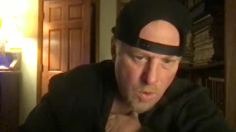 Snapshot of twiinsoul chatting on January 1, 4:18 pm twiinsoul online show from January 1, 4:18 pm