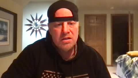 Snapshot of twiinsoul chatting on February 14, 1:23 am twiinsoul online show from February 14, 1:23 am