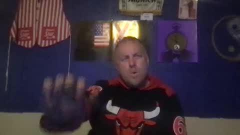 Snapshot of twiinsoul chatting on October 10, 12:53 am twiinsoul online show from October 10, 12:53 am