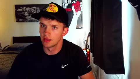 Snapshot of twink2048 chatting on May 19, 10:05 pm twink2048 online show from May 19, 10:05 pm