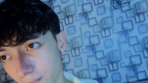 Snapshot of twink_sebas7 chatting on June 23, 12:03 pm Sebastin online show from June 23, 12:03 pm