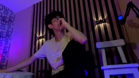 Snapshot of twink_sebas7 chatting on July 10, 12:08 pm Sebastin online show from July 10, 12:08 pm