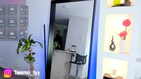 Snapshot of twink_teemo chatting on November 29, 10:13 pm twink_teemo online show from November 29, 10:13 pm