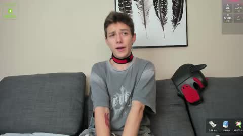 Snapshot of twinkguy_slim chatting on September 20, 9:38 pm Viego Pattel online show from September 20, 9:38 pm