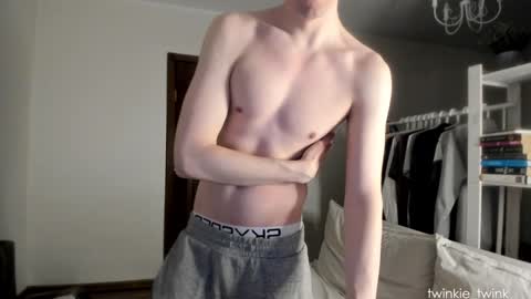 Andy online show from December 15, 1:46 am
