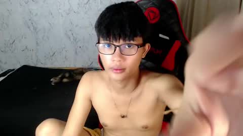 Snapshot of twinkle_star03 chatting on September 11, 8:47 am jobert online show from September 11, 8:47 am