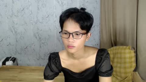 Snapshot of twinkle_star03 chatting on September 12, 6:57 am jobert online show from September 12, 6:57 am