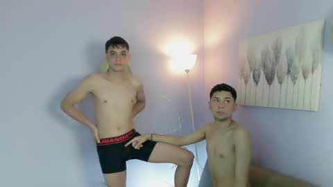 Snapshot of twinks_boys_ chatting on October 9, 4:54 am JHOAN LIAM ZACARIAS online show from October 9, 4:54 am