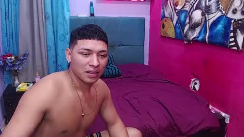Snapshot of twinks_fuck chatting on July 19, 1:09 am sweet and daniel .. We like deep cock sucking and hot pussy sucking we like hard BRB fucking we like fetish fisting online show from July 19, 1:09 am