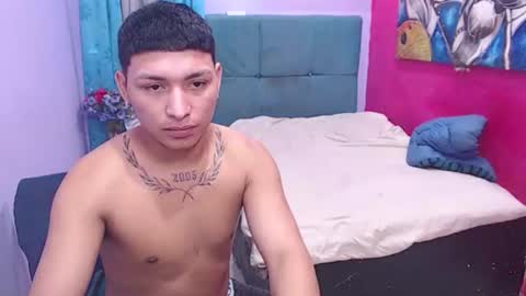 Snapshot of twinks_fuck chatting on July 29, 9:18 am sweet and daniel .. We like deep cock sucking and hot pussy sucking we like hard BRB fucking we like fetish fisting online show from July 29, 9:18 am