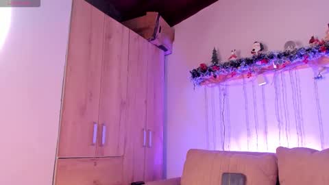 twinksboys_23 online show from February 3, 1:38 pm