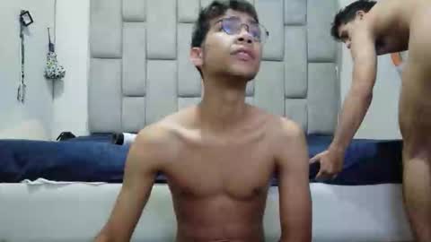 twinksecrets_ online show from March 5, 9:05 am