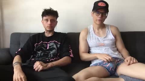 Derrick online show from October 14, 5:03 pm