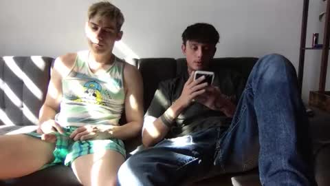 Derrick online show from November 15, 8:27 pm